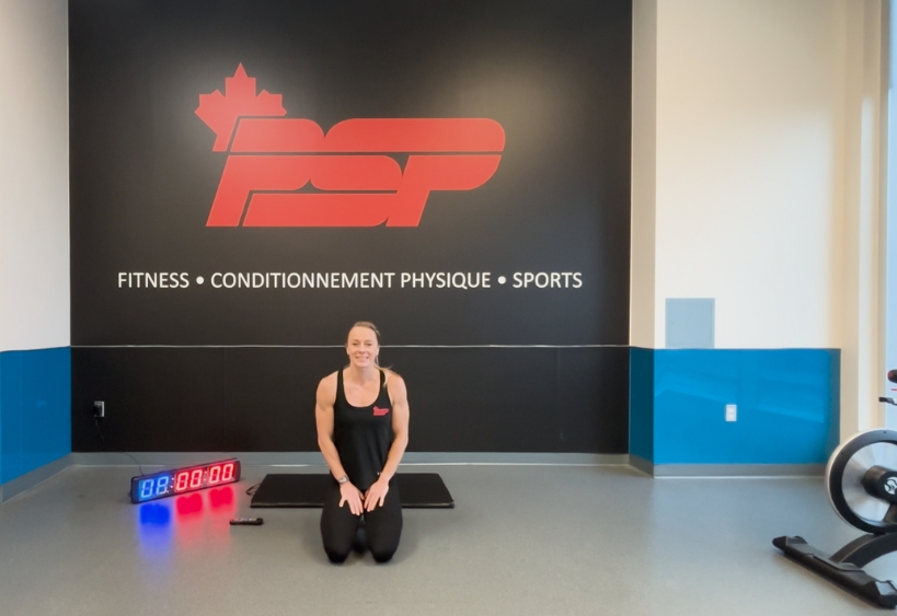 Moniteur de conditionnement physique faisant de l'exercice