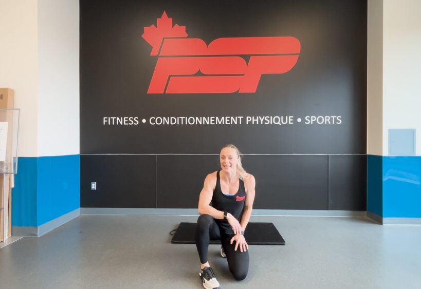 Moniteur de conditionnement physique faisant de l'exercice