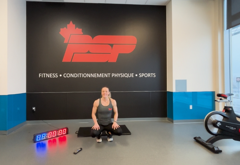 Moniteur de conditionnement physique faisant de l'exercice