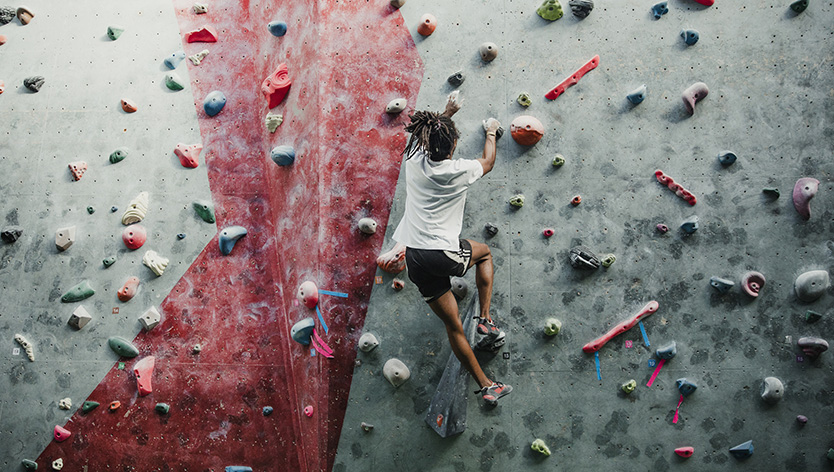 mur d'escalade pour jeunes