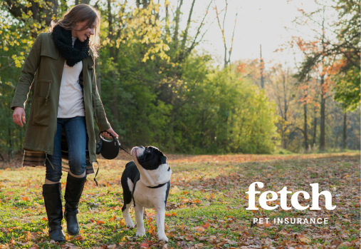 femme promenant son chien, logo Fetch