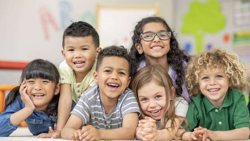 groupe d"enfants dans une garderie