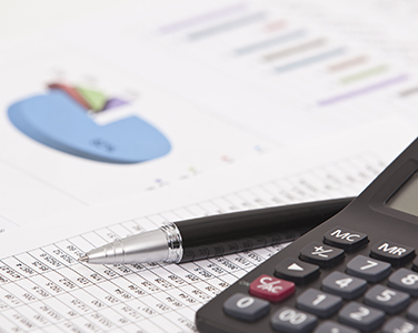 pen chart and calculator