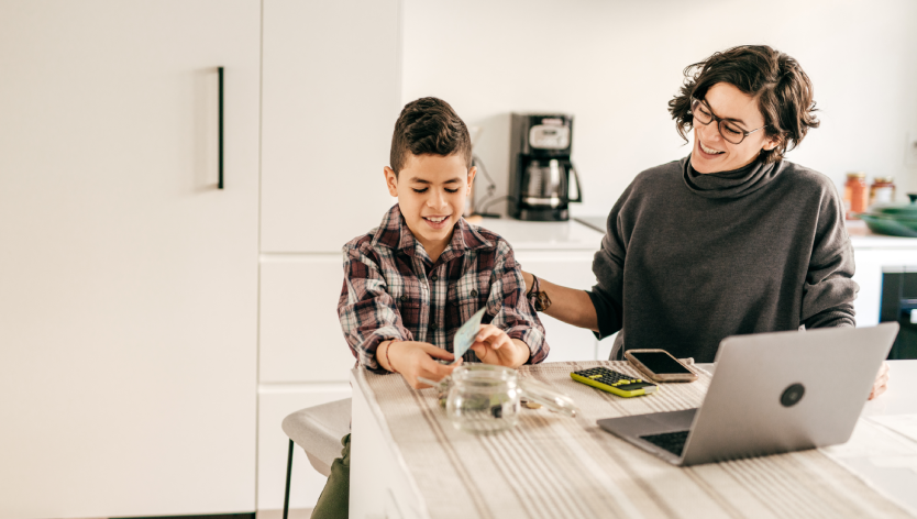 Une mère avec son fils