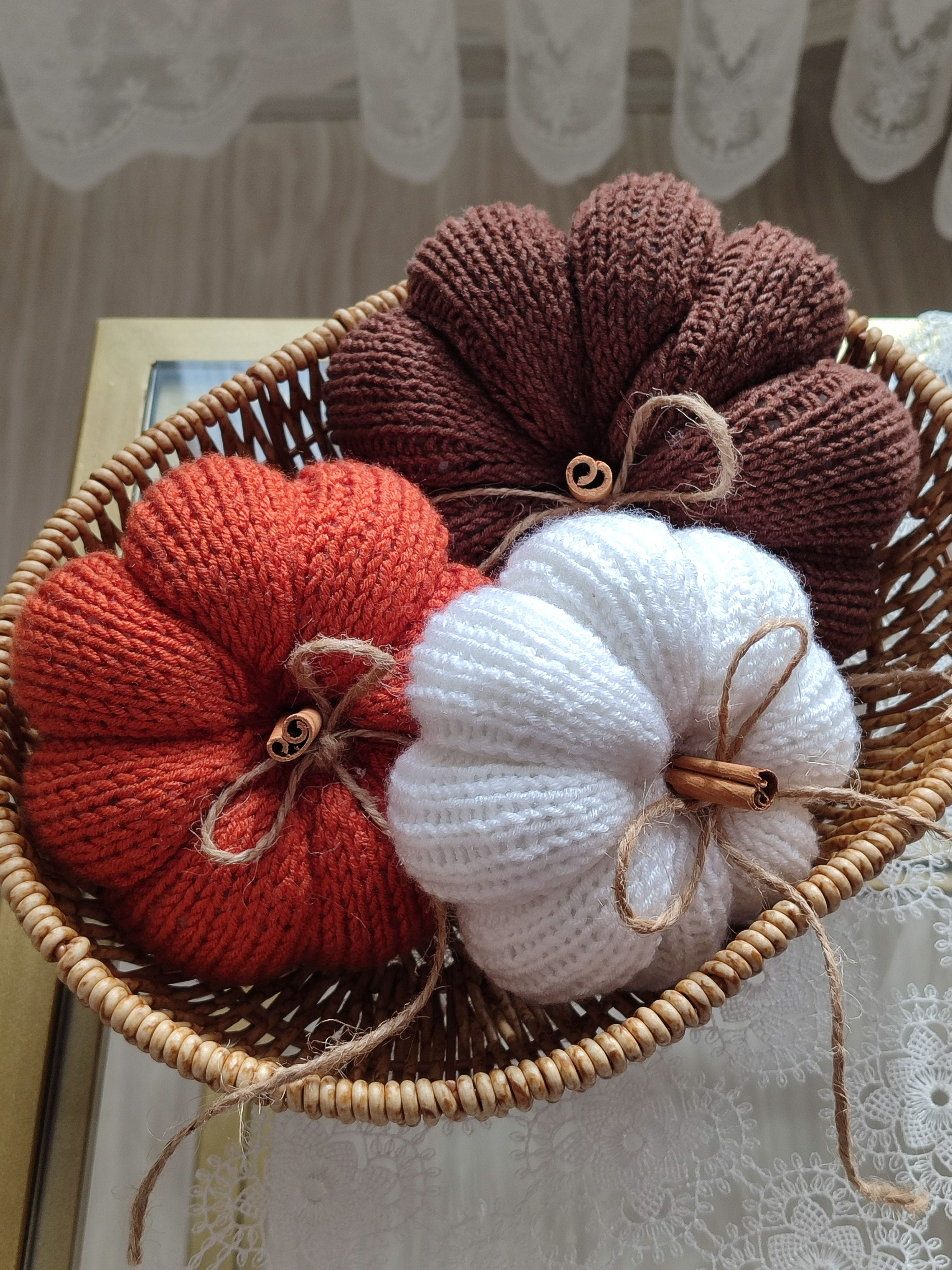 Sweater pumpkins
