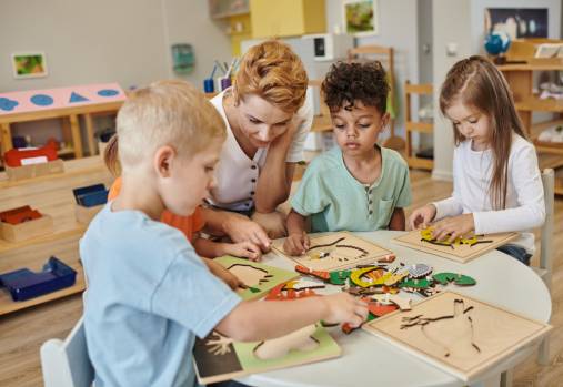 assistante maternelle et enfants